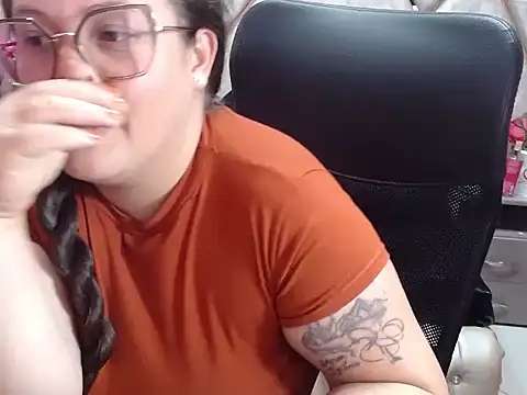 Sarah_Boobs_ – Naživo XXX chat