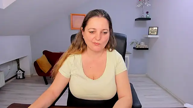 LollaGirlのライブXXXチャット