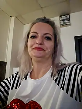 LadyTouch's Live XXX Chat