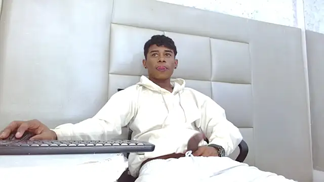 TonnyMarck Live XXX Chat