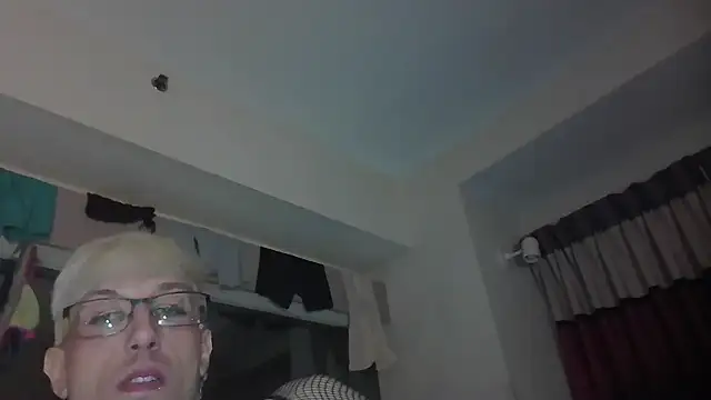 XXX chat uživo modela AskAveryAnything