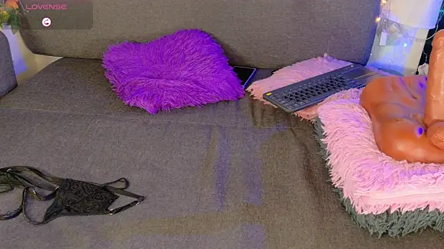 lunitaa0's Live XXX Chat