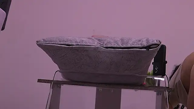 violeta_aroca Show in webcam