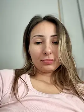 Wonder_Kari Webcam show