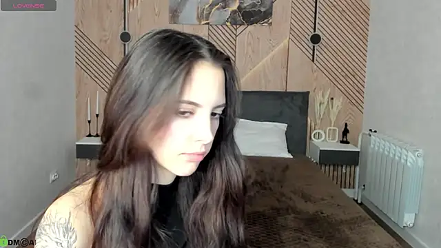 elise_robbie's Live XXX Chat