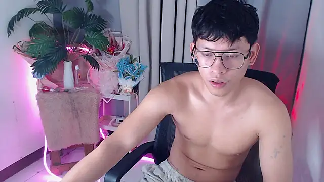 pinkcock_froi2305n Live XXX chat