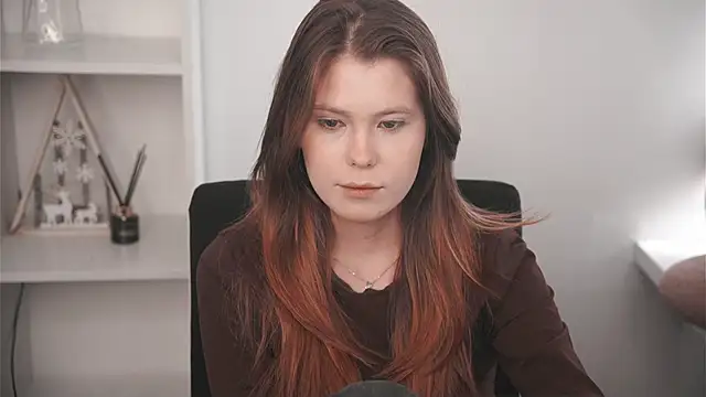 Онлайн чат XXX MarnieWootan