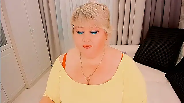 Chat +18 de BIGTITSBBW ao vivo