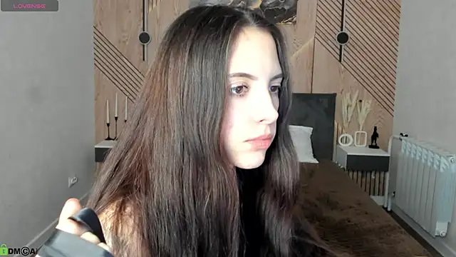 Chat +18 de elise_robbie ao vivo