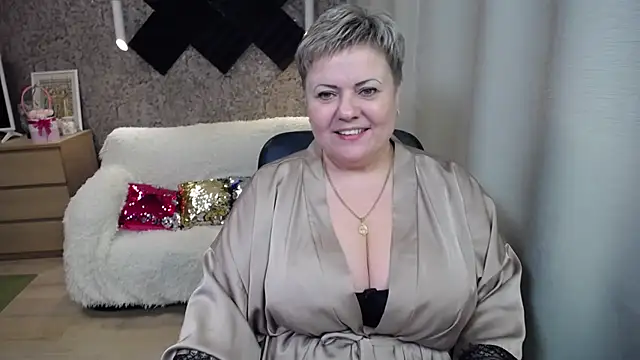 Chat +18 de MissJaline ao vivo