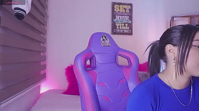 madelyn_rose_'s Live XXX Chat