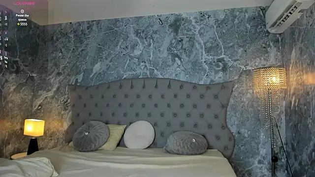 LucyLovelyy Webcamshow