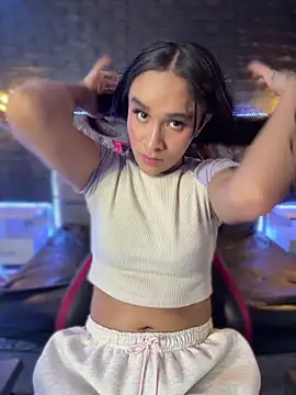 Isabella-Teen Live XXX-chat