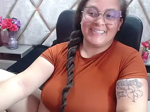 Sarah_Boobs_ Live XXX-chat