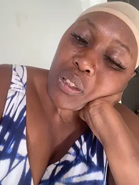 Chat +18 de Cardiebae89 ao vivo