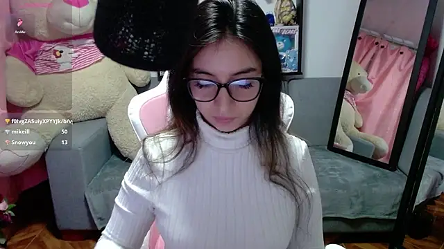 XXX chat uživo modela Maggie_Fox3