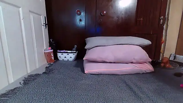 Онлайн чат XXX Smoochy-