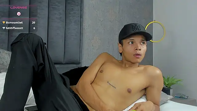 Show de Alejandroo_Montenegro na webcam