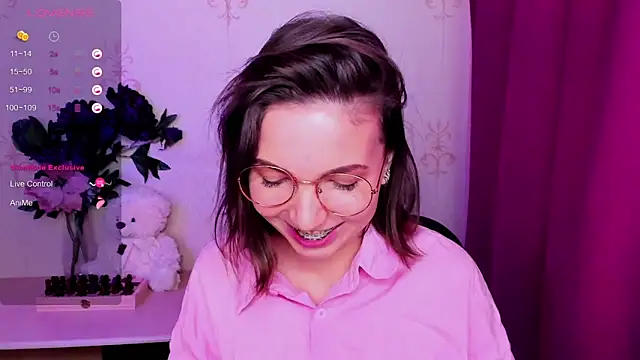 KindHazelHere_ live XXX chat