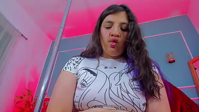 TaraTaylorr – Naživo XXX chat