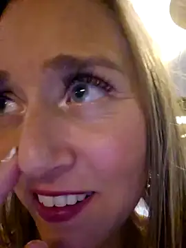 Skyellar's Live XXX Chat