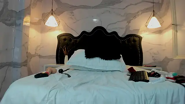 hillary_bigbutt's Live XXX Chat