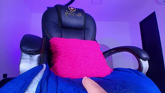 Chat +18 de naomi_kyse ao vivo