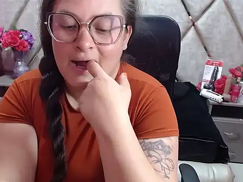 Sarah_Boobs_ Live XXX-Chat