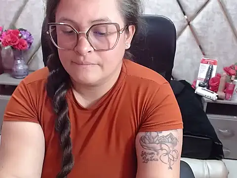 Sarah_Boobs_ 现场XXX聊天