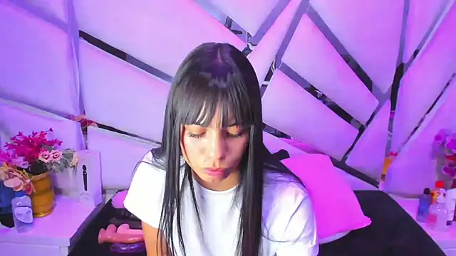 kylie_seex: онлайн-секс-чат