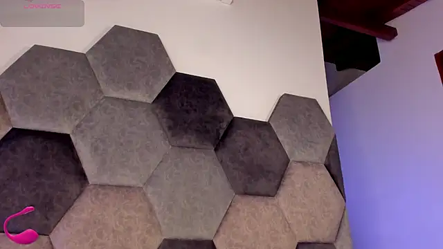 Latrellx7 现场XXX聊天