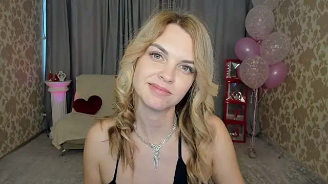 Chat +18 de LunaFlinn ao vivo
