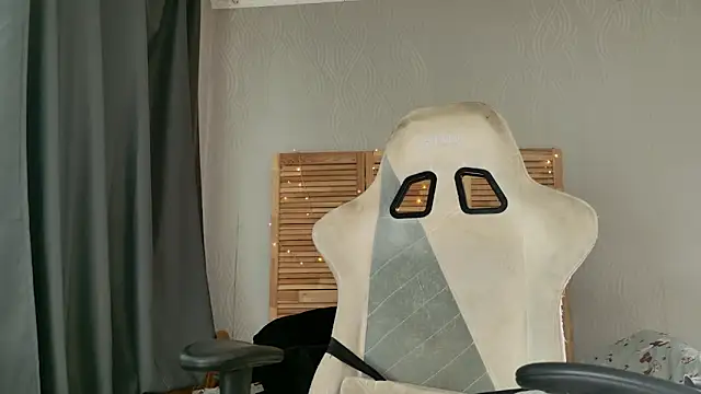 XXX chat uživo modela Miss_Mia_Murr