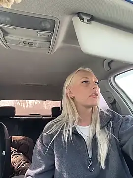 XXX chat uživo modela MerlinDave