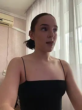 _PixelQueen_ Adlı Modelin Canlı XXX Sohbeti