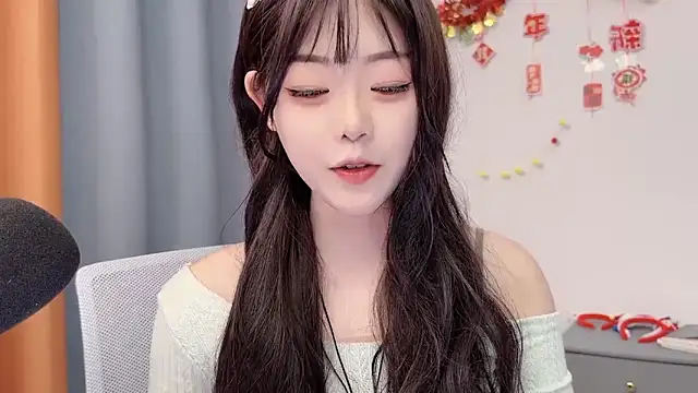 smalldaisyn Live XXX chat