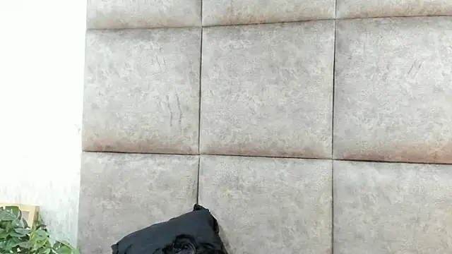 OliviGrace Adlı Modelin Canlı XXX Sohbeti