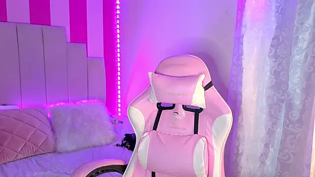 AliiceBrown_ élő XXX-chatje