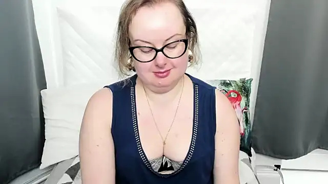 dirtyBonnie: διαδικτυακό σόου στην κάμερα