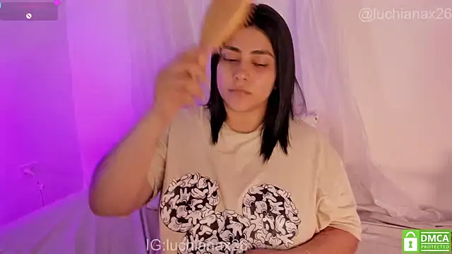 lucy26_: онлайн-секс-чат