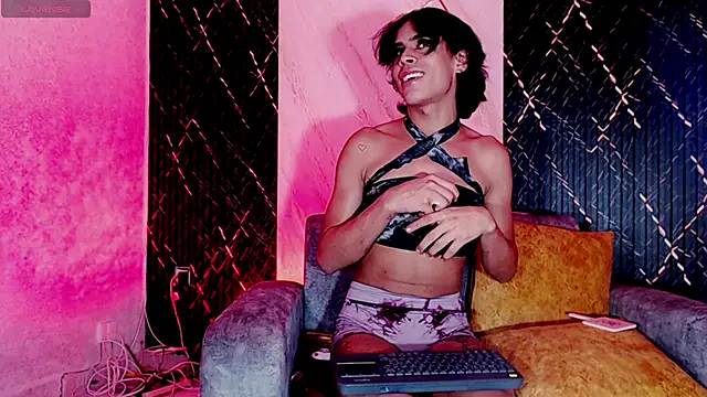 Stefani__R Show Webcam