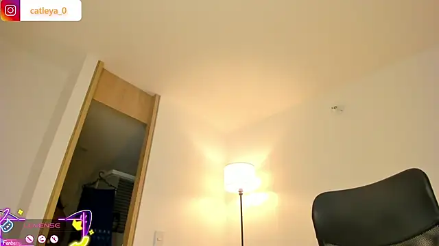 Chat +18 de catleya_0 ao vivo