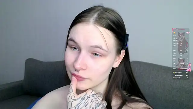 LolaVibe live XXX chat