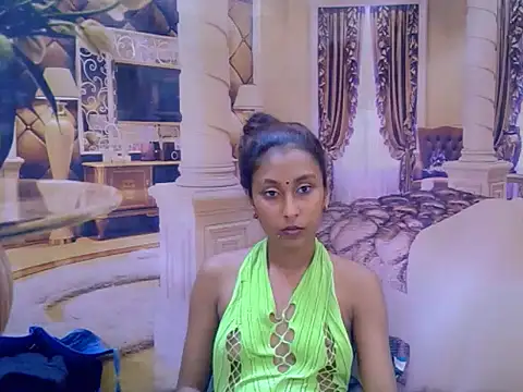 Chat +18 de IndianSexyButt ao vivo