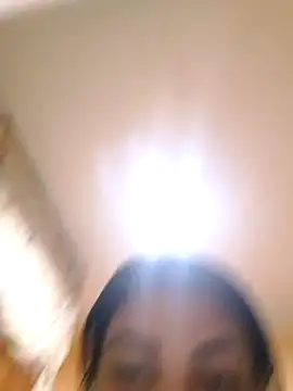 Chat +18 de CubanaCulonaxxx ao vivo