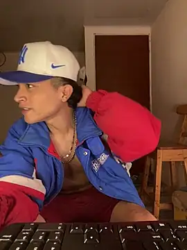 Edward_Milleer 现场XXX聊天