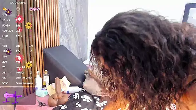 LauraSaenz01 – Live XXX-chat