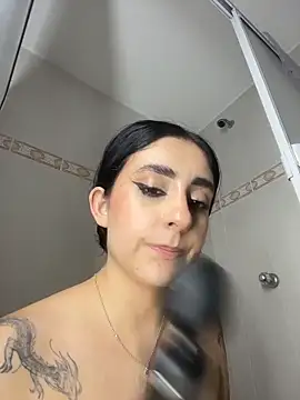 sharlot24 webkamerás műsora