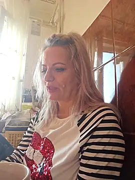 LadyTouch Chat XXX in diretta