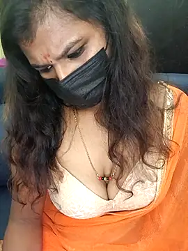 Онлайн чат XXX Premalatha_28